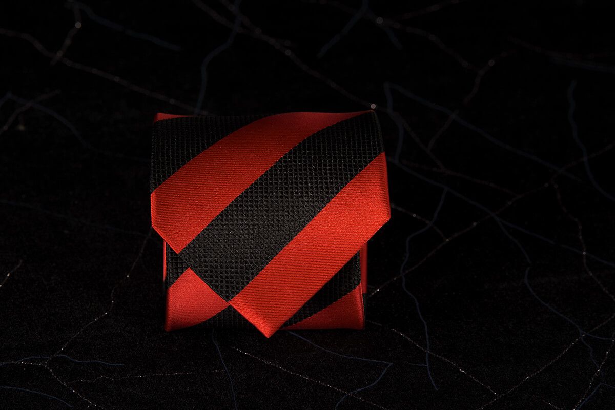 pánská kravata červená